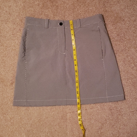 Lady Pinseeker Women's Golf Skirt - Picture 15 of 16